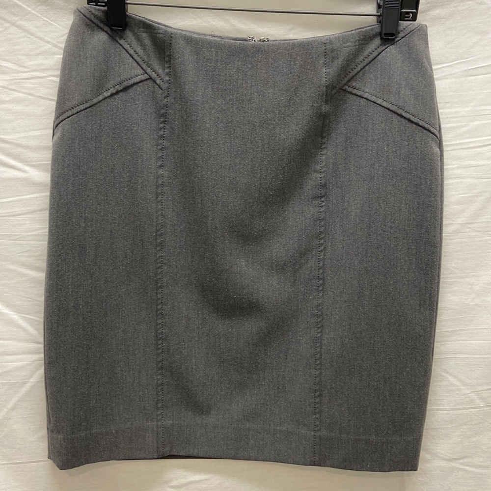 Anne Klein gray at the knee pencil skirt